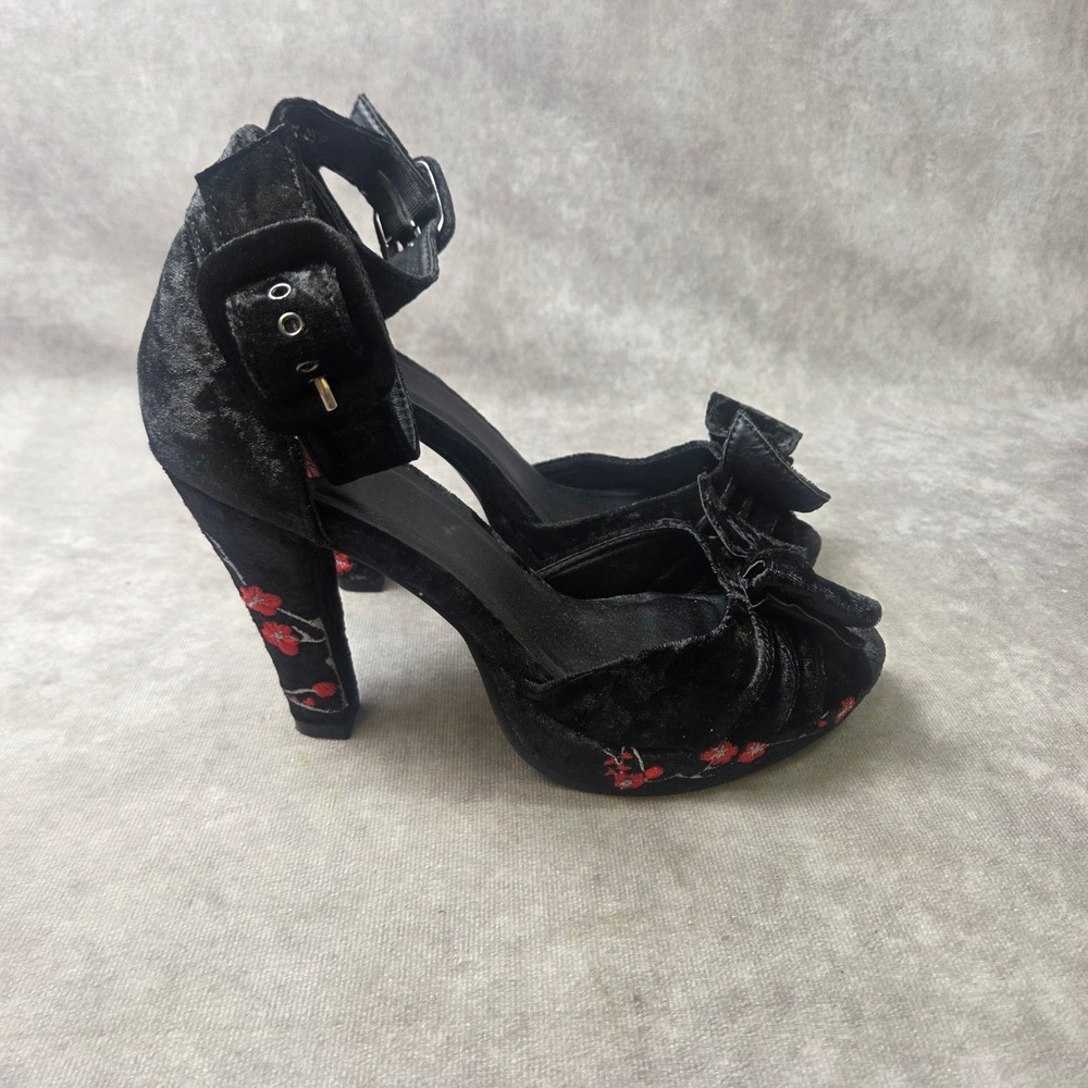 T.U.K. Black Velvet Cherry Blossom Floral Platform Bow Heels A9446L US 9 Mens 7 - Picture 2 of 9